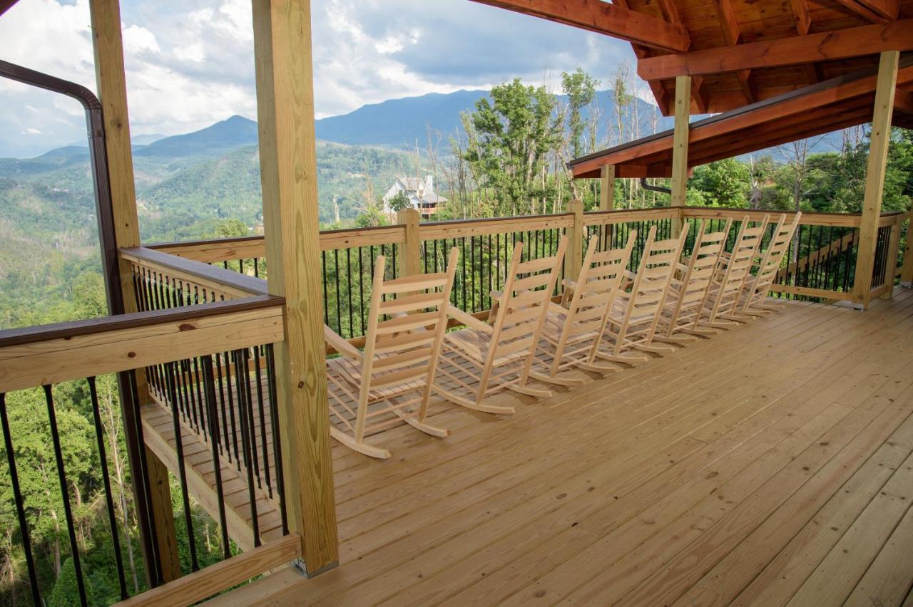 Mansion In The Sky Cabin Gatlinburg Exterior photo