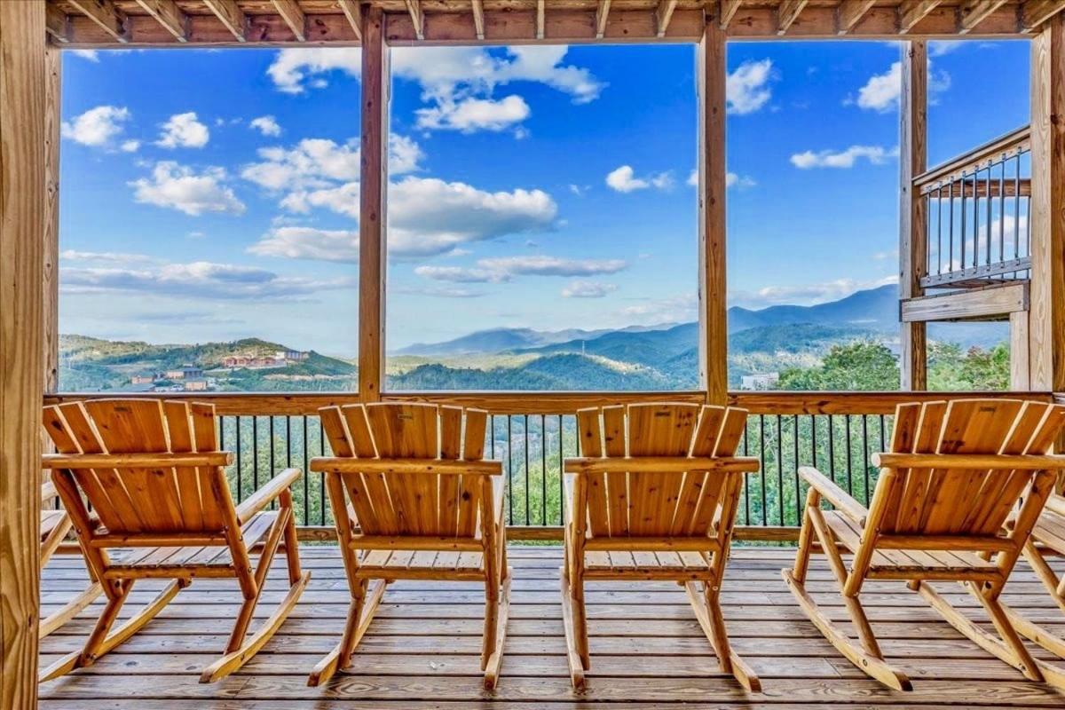 Mansion In The Sky Cabin Gatlinburg Exterior photo